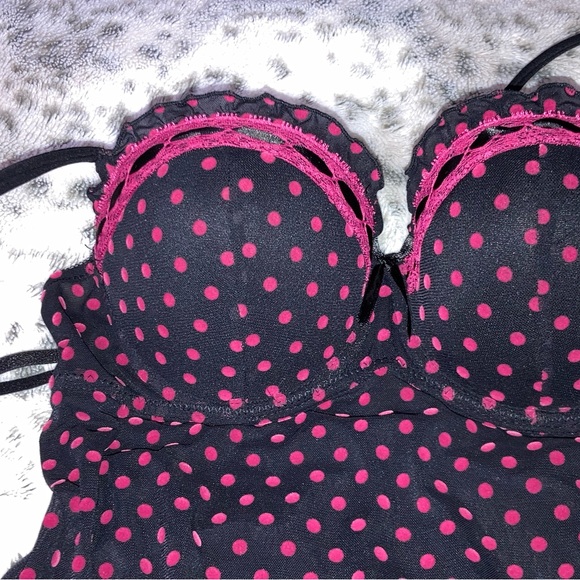 La Vie en Rose Lingerie - Picture 6 of 7